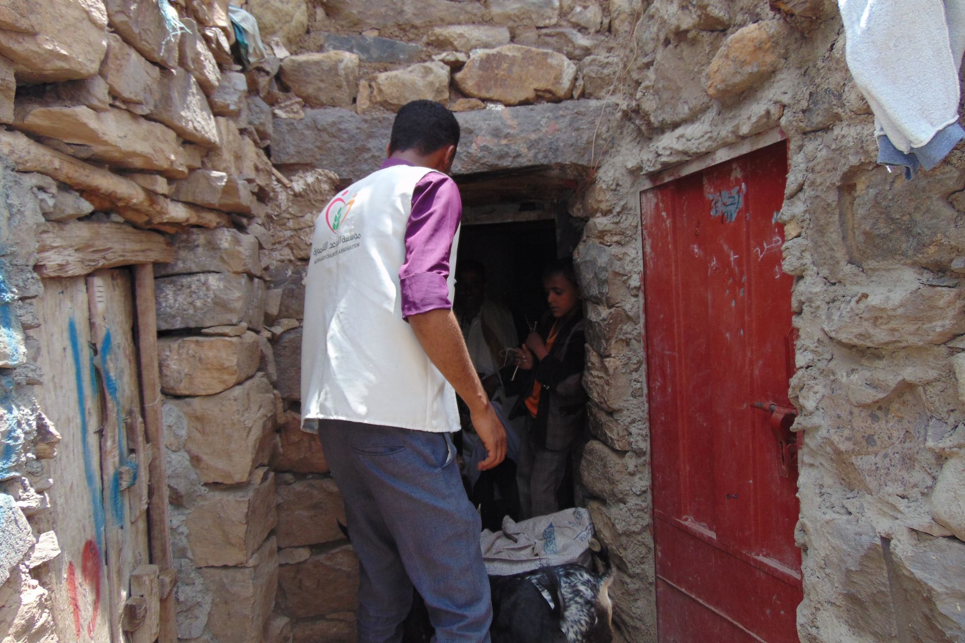 From country to country ... We relieve the desperate, and draw a smile